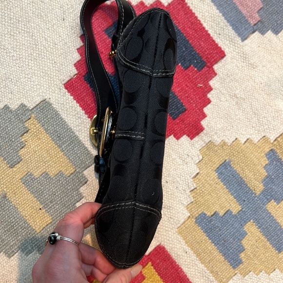 Coach Signature Jacquard and Leather Shoulder Bag Purse - Picture 6 of 8